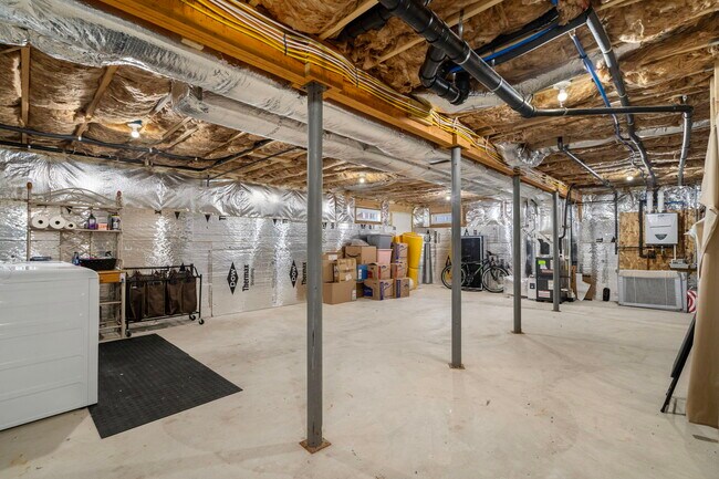 Building Photo - 4 Cherry Blossom Cir