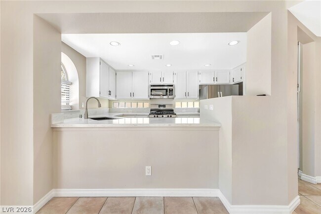 Building Photo - 966 Pack Saddle Ct