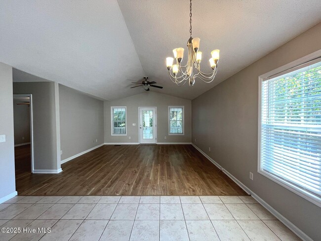 Building Photo - 114 Masters Way