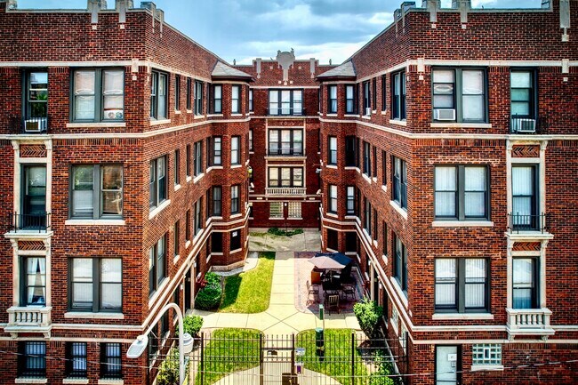 Primary Photo - 1653 W Jonquil Terrace