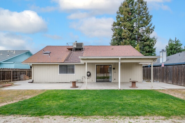 Building Photo - 75 McKelvy Ave