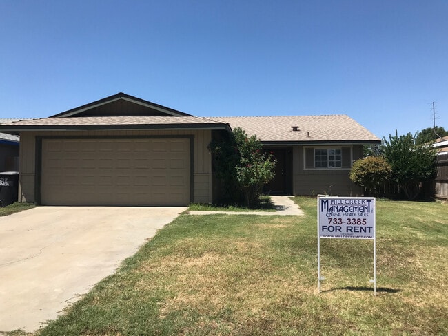 Building Photo - 3 bedroom 2 bathroom home in SW Visalia