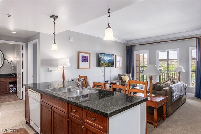 Building Photo - 30 Strada Di Villaggio