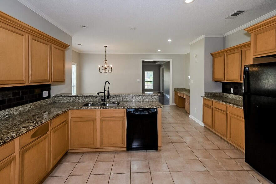 Building Photo - 4513 Graystone Dr