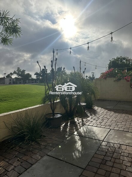 Building Photo - 8805 S 51st St