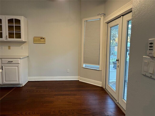 Building Photo - 2396 Nightingale Ln