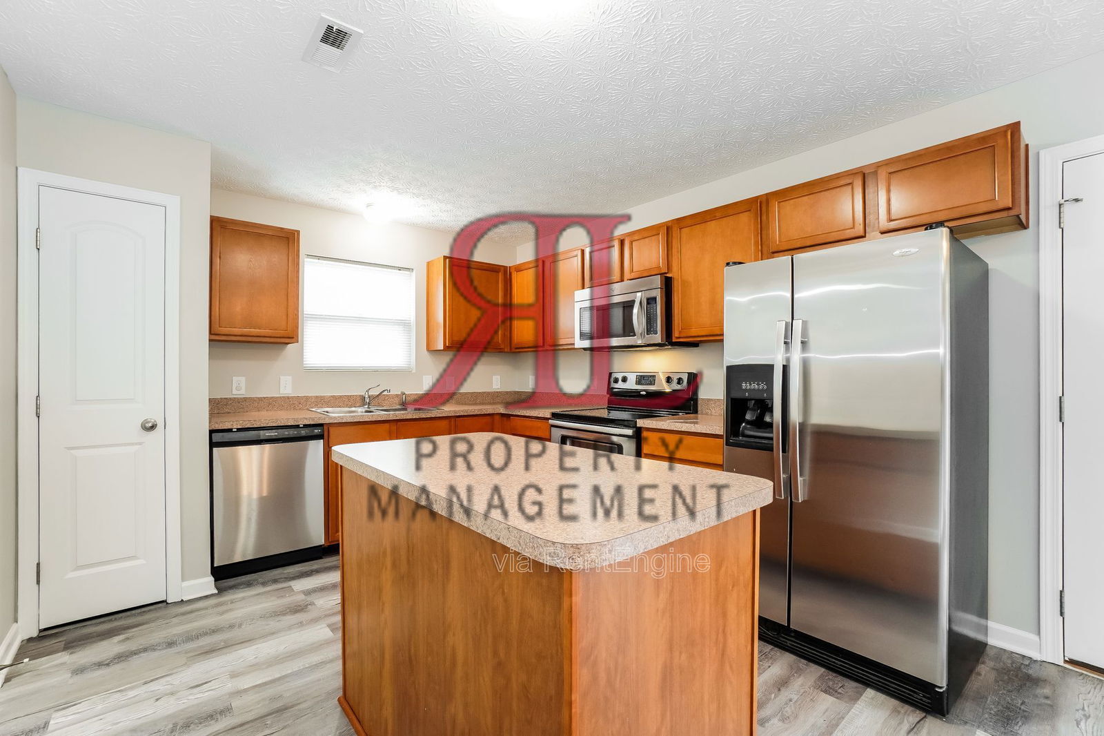 Building Photo - 5569 Goose Falls Dr