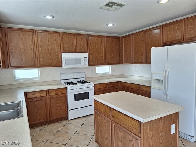 Building Photo - 1025 Jewel Springs Ln