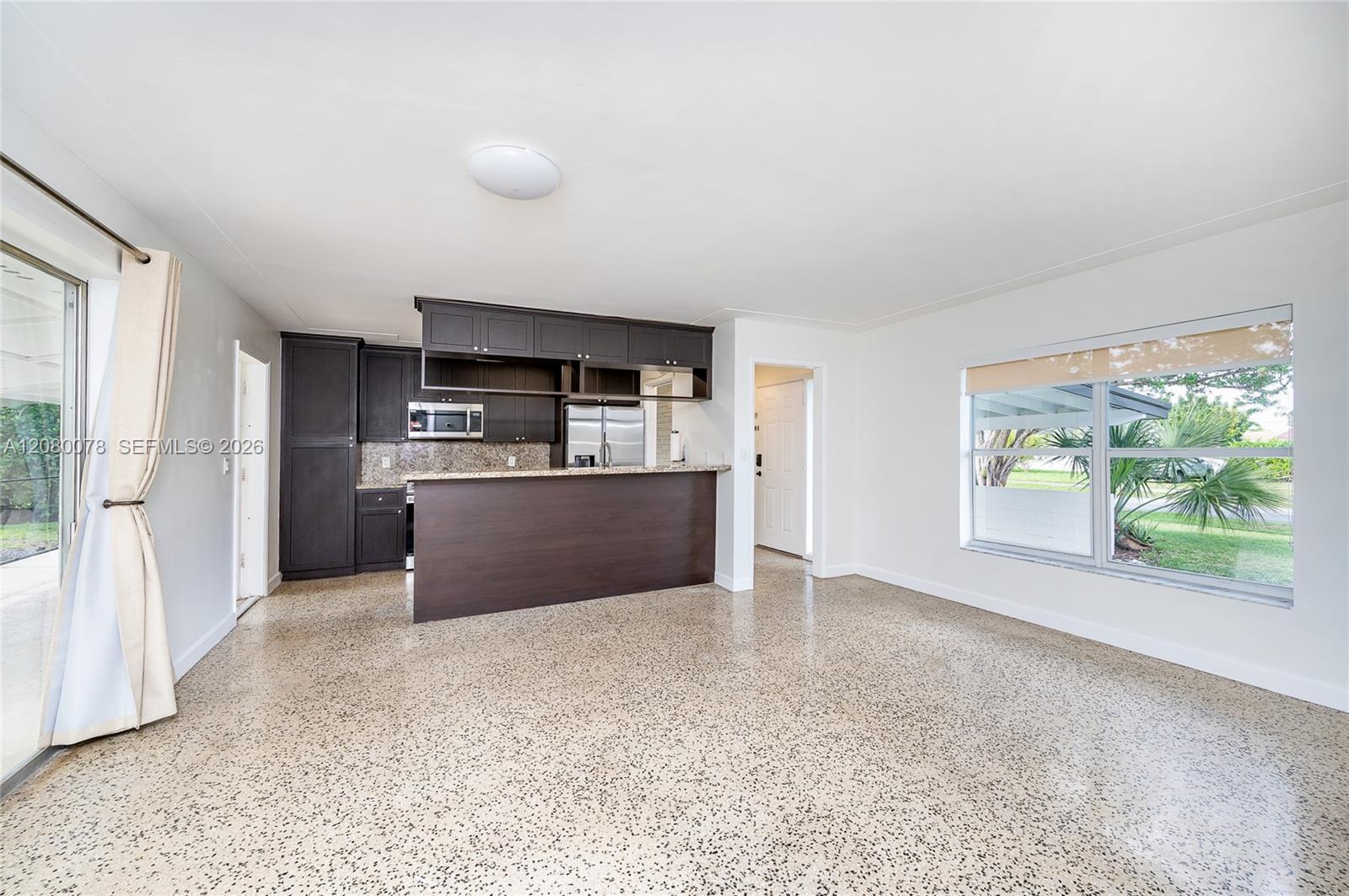 Building Photo - 8810 SW 43rd Ter