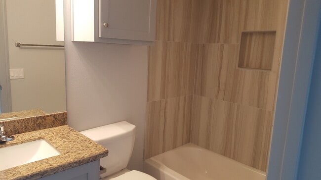 second full bath - 709 E 3rd St