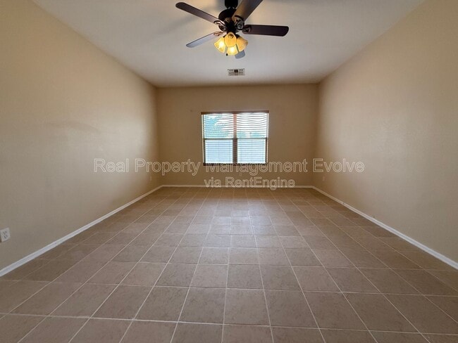 Building Photo - 9559 W Monte Vista Rd