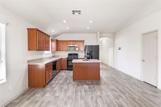 Building Photo - 2518 Montana Blue Dr