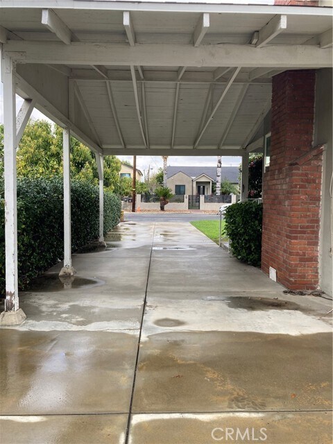 Building Photo - 13958 Sylvan St