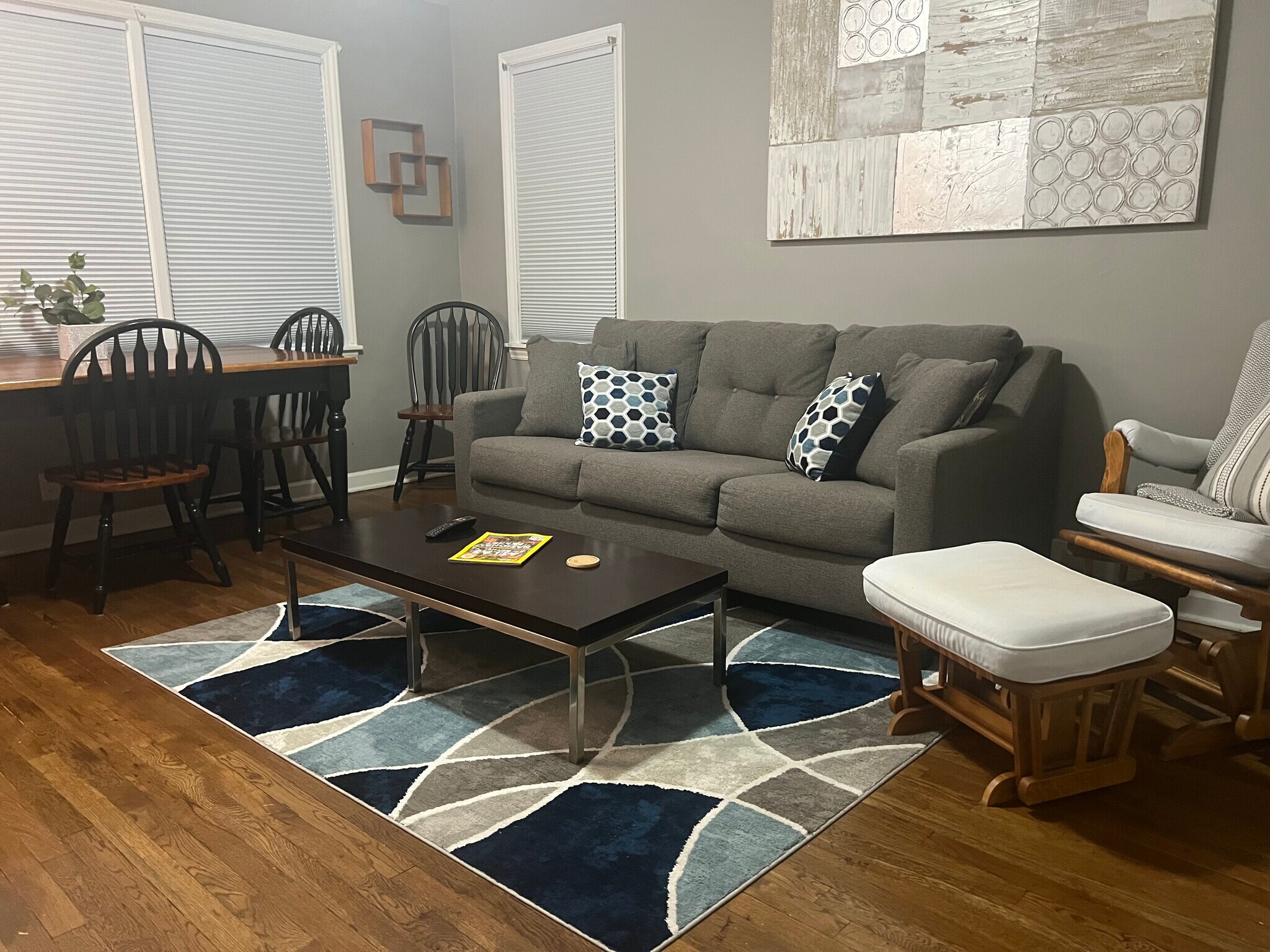 Living room with pull out sofa and dining table - 4622 Cass St