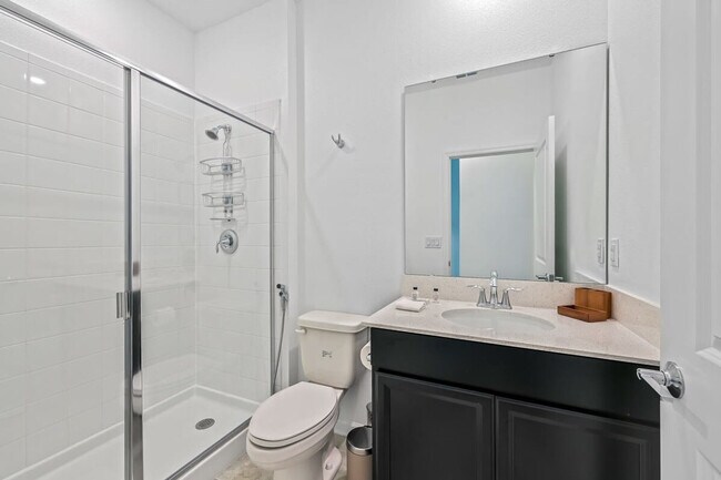 Building Photo - 1053 Splash Shot Pl