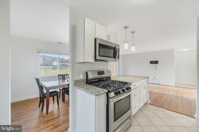 Building Photo - 350 Gatewater Ct
