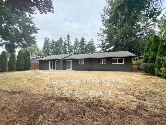Building Photo - 3217 NE 129th Ave
