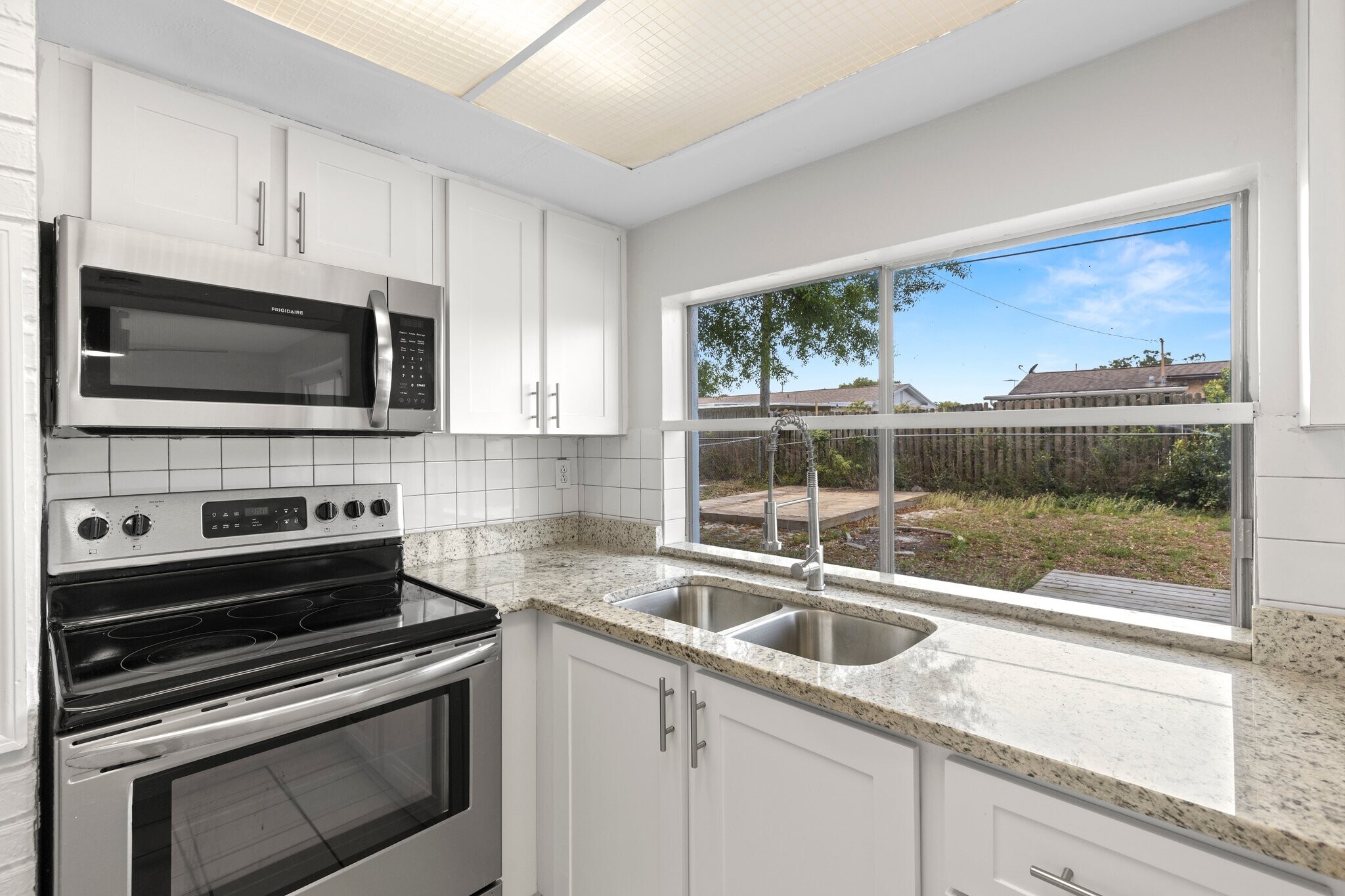 Building Photo - 3337 Winder Dr