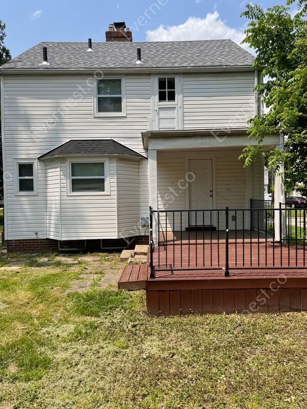 Building Photo - 2820 Winsted Dr