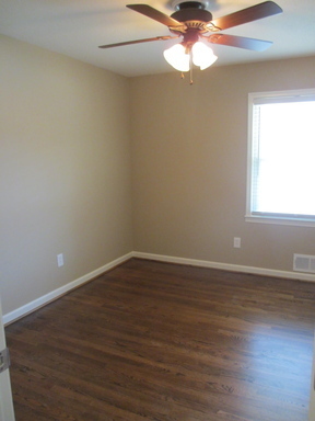 Building Photo - {10240}  Renovated Home in Cherry Hills+ H...