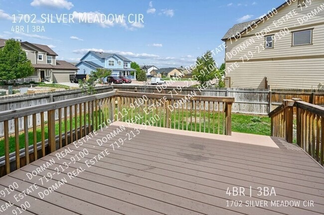 Building Photo - 1702 Silver Meadow Cir