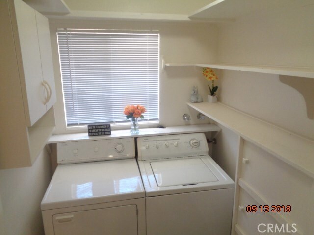 Building Photo - 28813 Snead Dr