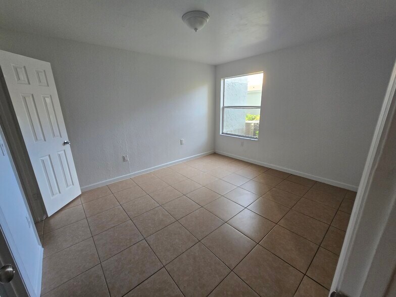 Building Photo - 1401 Village Blvd