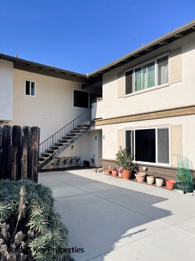 Building Photo - 2168 Via Camino Verde