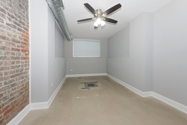 Building Photo - 4117 S Michigan Ave