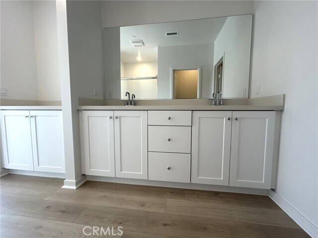 Building Photo - 1000 N Tangent Privado