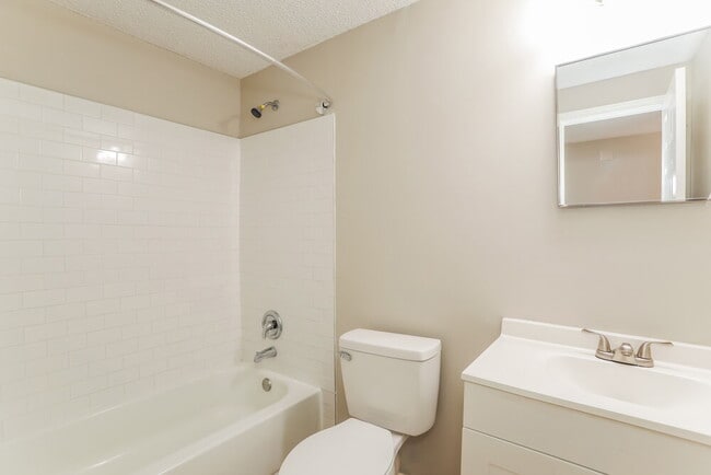 Building Photo - 10918 Key Coral Dr