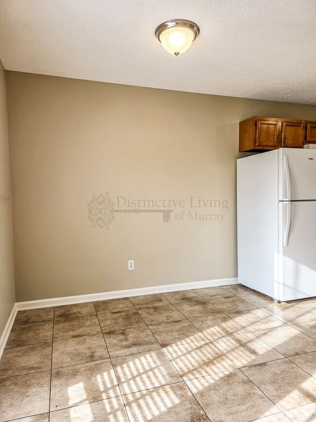 Building Photo - 1607 Bourland Ln