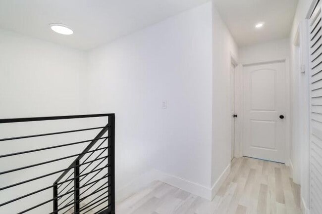 Building Photo - 4339 NW 115th Ave