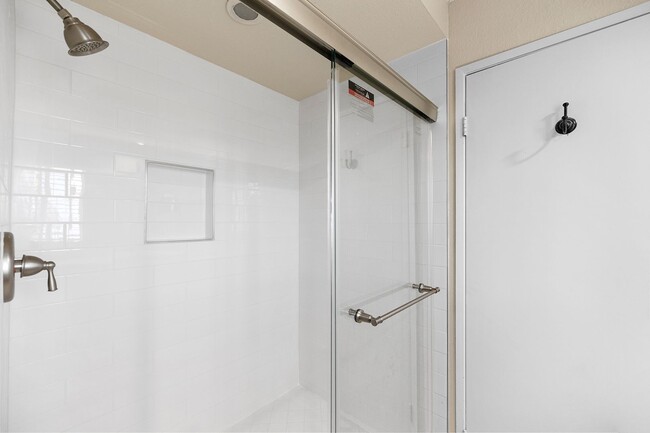 Building Photo - Updated 3-Bedroom Home with Modern Upgrade...