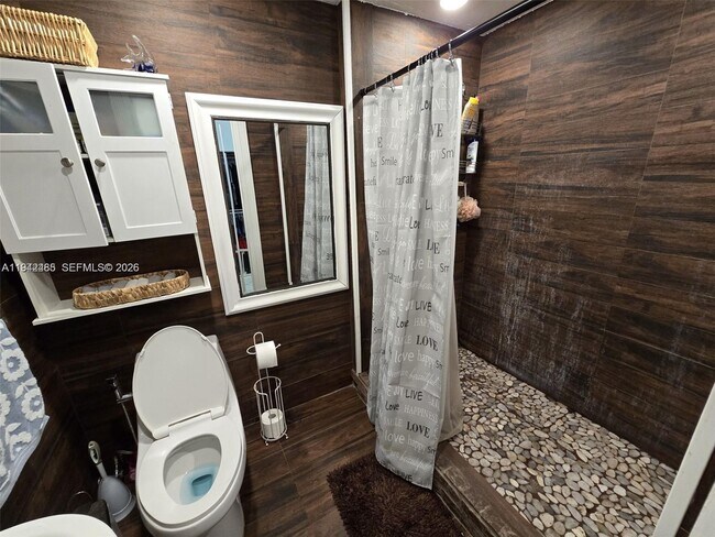 Building Photo - 110 W 53rd St