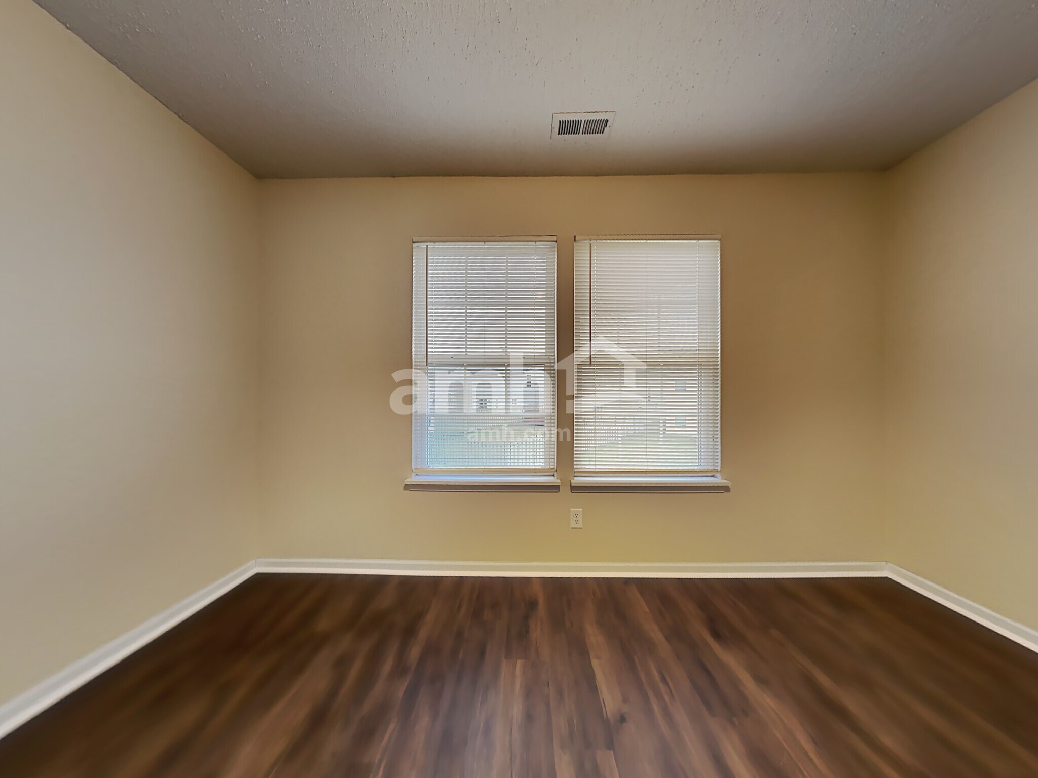 Building Photo - 10293 Clear Sky Dr