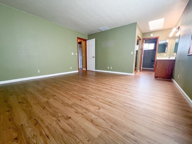 Building Photo - HOME – COTTONWOOD - VERDE VILLAGE UNITS