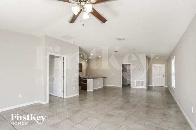 Building Photo - 9628 Sage Creek Dr