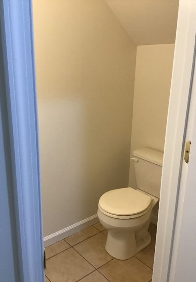 Building Photo - 3-bedroom, 2.5-bathroom Townhome