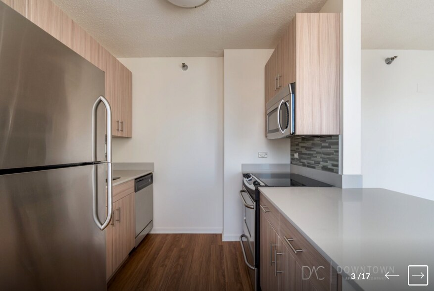 Building Photo - 645 N Kingsbury St