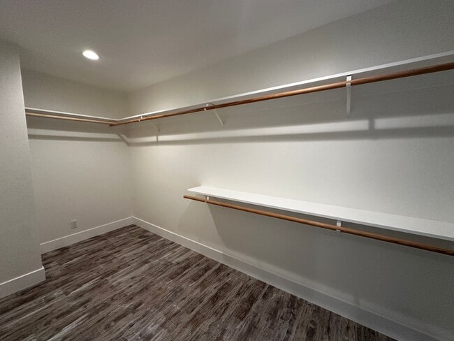 Building Photo - New Construction in Down Town Bishop West side!