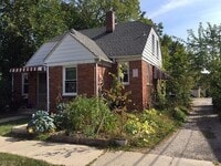 Building Photo - 210 Perrin St