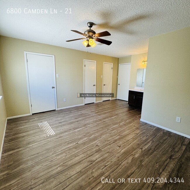 Building Photo - 6800 Camden Ln