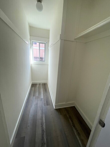 Building Photo - 1443 Echo Park Ave