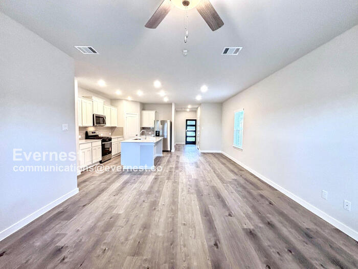 Building Photo - 32506 Timber Point Dr