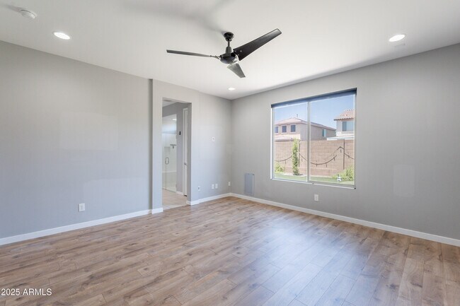 Building Photo - 9570 W Whispering Wind Dr