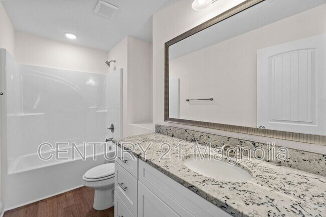 Building Photo - 2219 Archer Ln