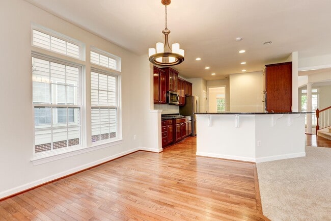 Building Photo - 2705 Mae Wade Ave