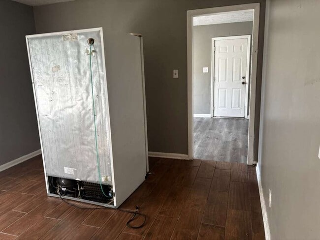 Building Photo - 6521 Cissna Dr