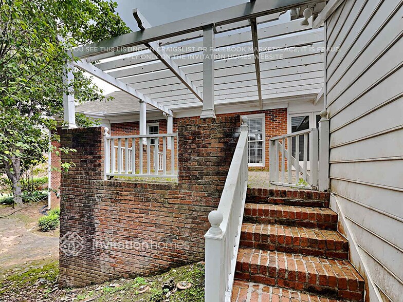 Building Photo - 2873 Ravenwolfe Way SW